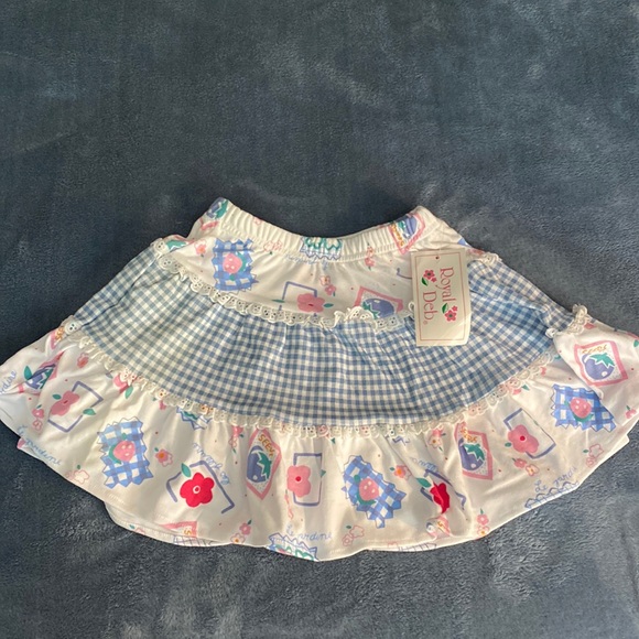 Girl’s Party Skirt Set - Picture 2 of 3